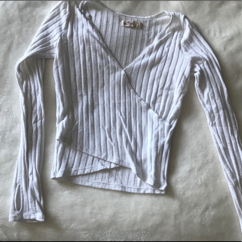 Long sleeve v neck tee